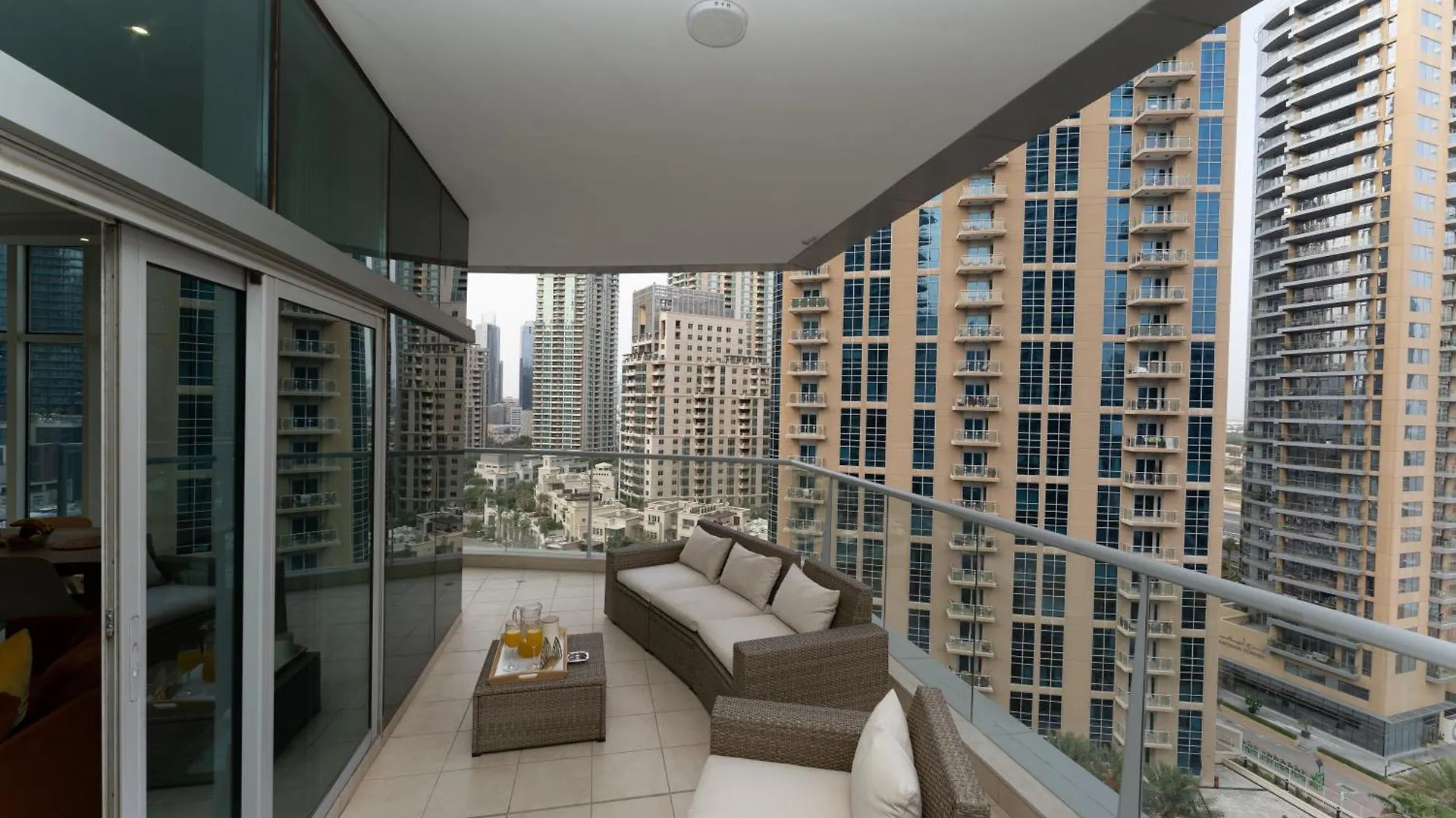 Avant Marina 2Br With Amazing Views Dubai 0*,  United Arab Emirates